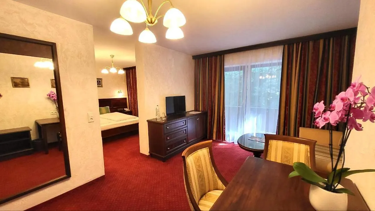 Hotel-Restaurant Batzenhaeusl Innsbruck 4*,  Austria